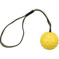 Trixie Sporting ball on strap gumilabda hevederrel sárga 6x35cm